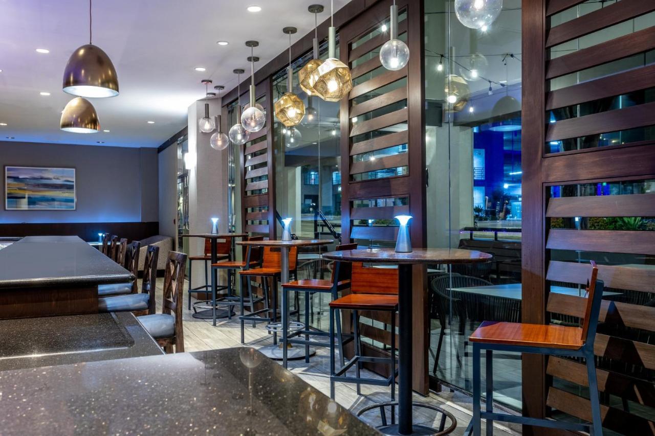 Hotel Crowne Plaza Angeles Harbor By Ihg