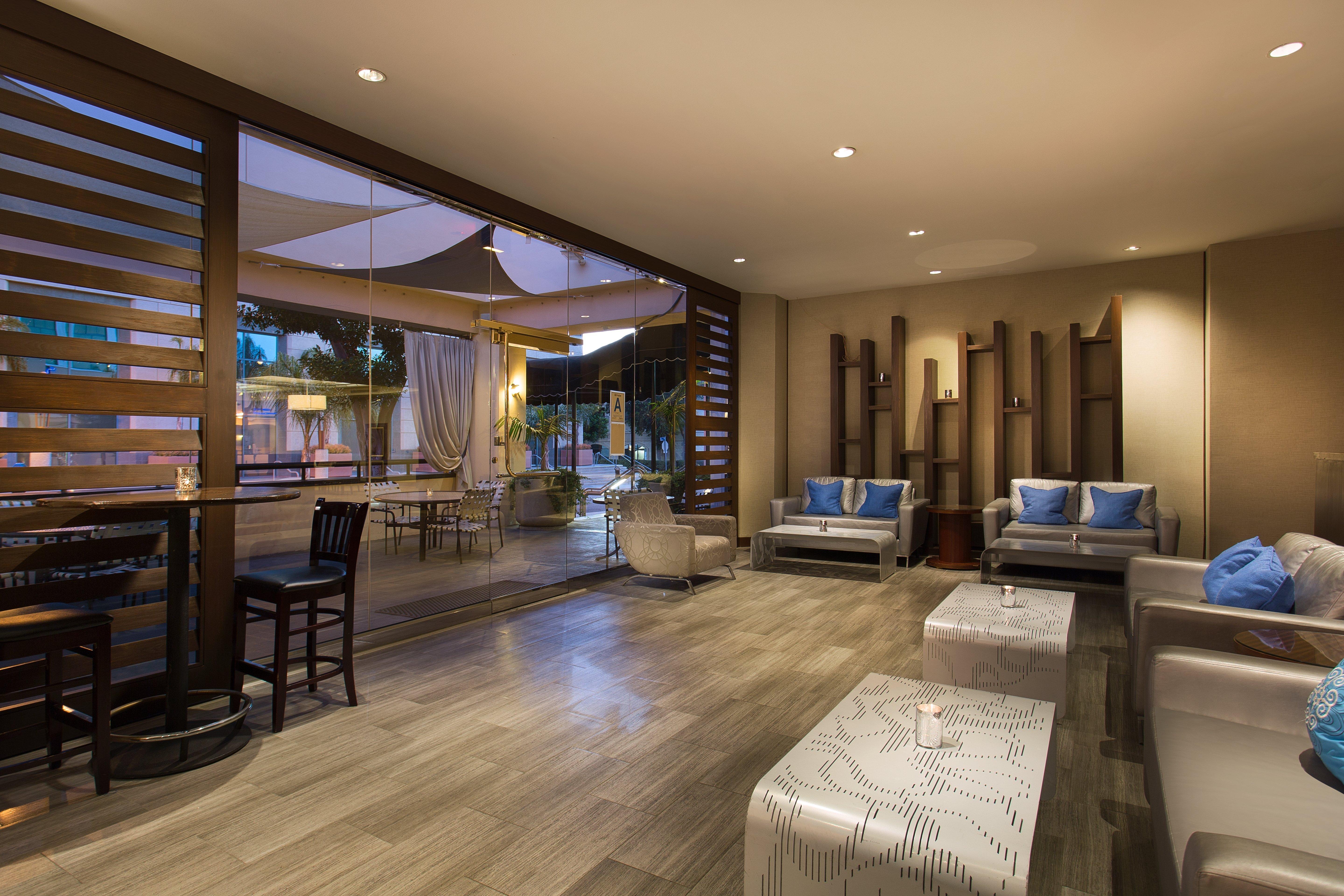 Crowne Plaza Angeles Harbor By Ihg Hotel