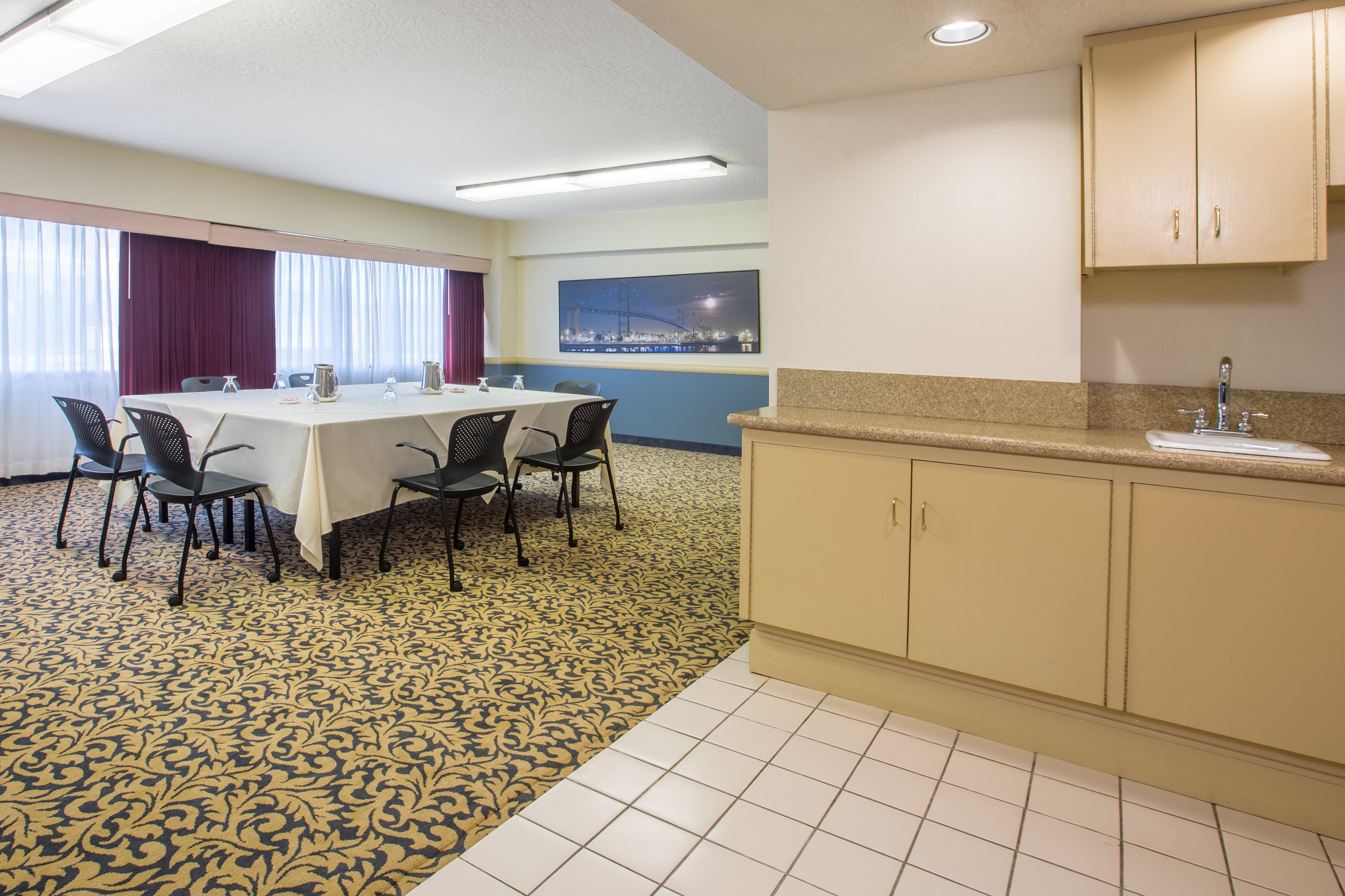 Crowne Plaza Angeles Harbor By Ihg
